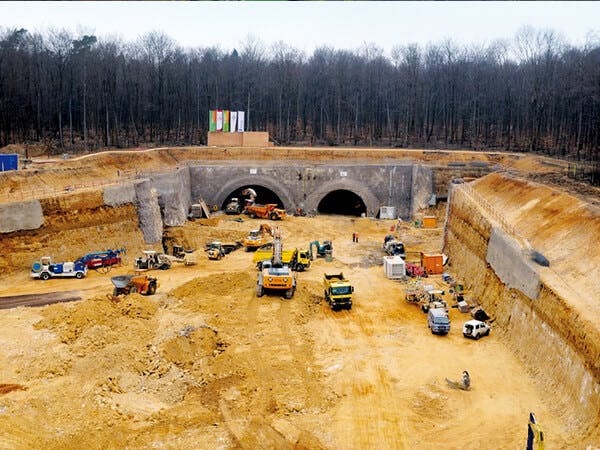 Le tunnel Grouft, un ouvrage souterrain de 2.966 m a été réalisé entre 2005 et 2010.